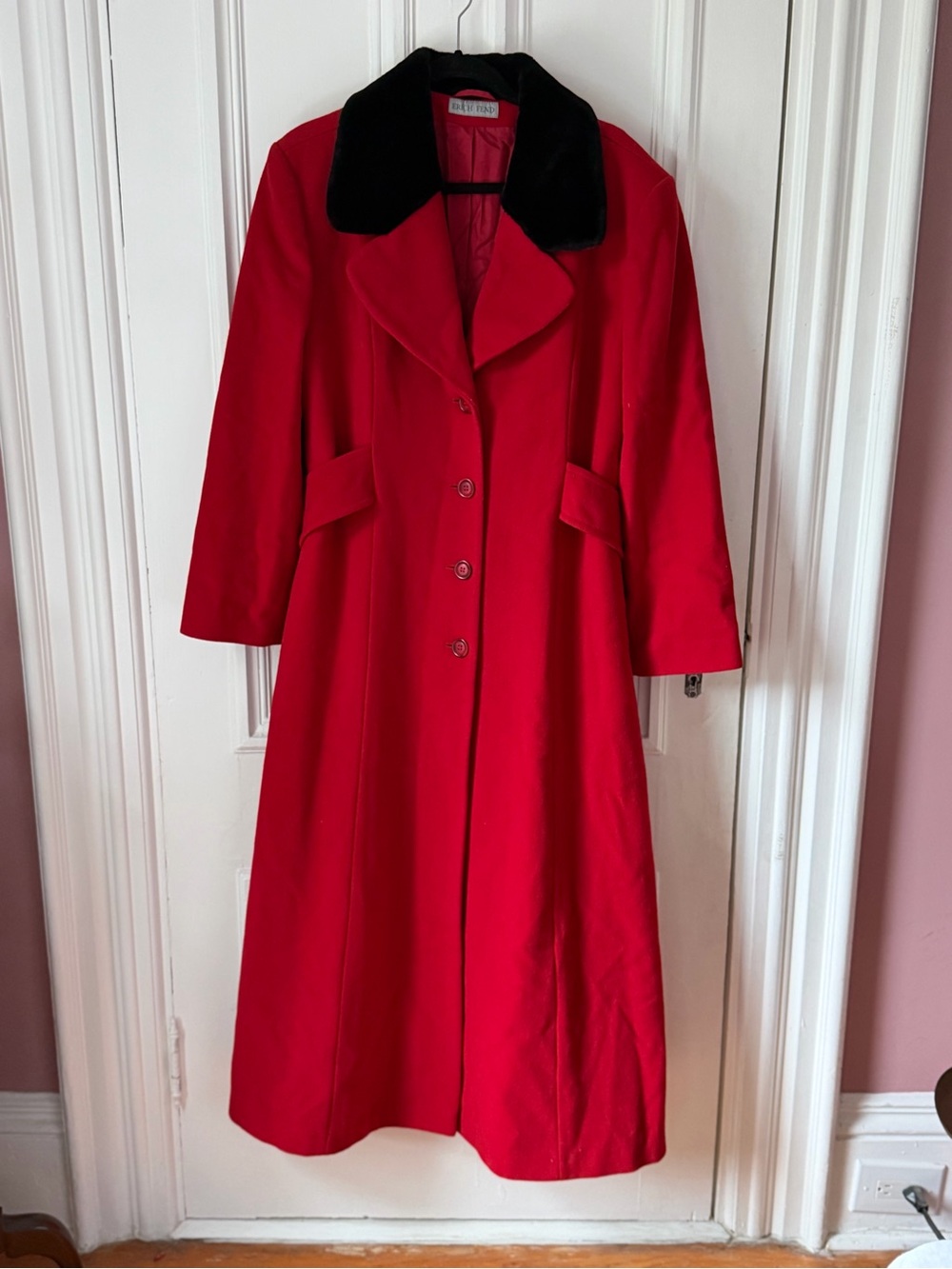 Women’s Erich Fend Vintage Red Wool/Cashmere Dress Coat Black Velvet Collar